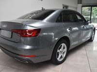Gebraucht Audi A4 Sport 150 PS (110 kW) 2018 Grau metallic