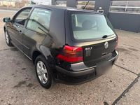 Gebraucht VW Golf IV 104 PS (76 kW) 2001 Schwarz