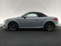 Gebraucht Audi TT Roadster Ambiente 245 PS (180 kW) 2019 Grau Cabrio