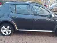 Gebraucht Dacia Sandero Stepway 84 PS (61 kW) 2012 Grau Kleinwagen