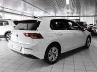 Second-hand VW Golf VIII R 131 CP (96 kW) 2023 Alb Hatchback