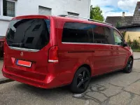 Gebraucht Mercedes V220 Avantgarde Edition 163 PS (119 kW) 2022 Rot Van / Kleinbus