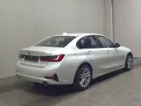 Używany BMW 320 Advantage 190 KM (139 kW) 2021 Biały Sedan/Limuzyna