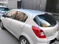 Gebraucht Opel Corsa 87 PS (63 kW) 2010 Silber Kleinwagen