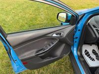 Używany Ford Focus Titanium 125 KM (91 kW) 2016 Niebieski Sedan/Limuzyna