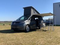 Neu VW California Beach 150 PS (110 kW) 2026 Grau Van