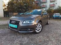 Gebraucht Audi A3 Ambiente 105 PS (77 kW) 2011 Grau Limousine