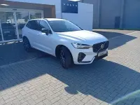 Gebraucht Volvo XC60 Plus 197 PS (144 kW) 2023 Crystal white / metallic SUV