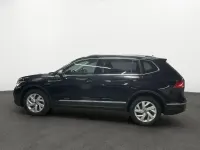 Gebraucht VW Tiguan Allspace Life 150 PS (110 kW) 2024 Schwarz SUV