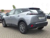Gebraucht Peugeot 2008 Active 131 PS (96 kW) 2023 Grau SUV