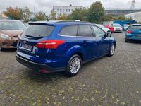 Gebraucht Ford Focus Cool & Connect 125 PS (91 kW) 2018 Blau Limousine
