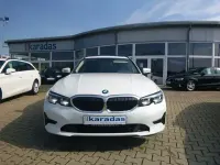 Gebraucht BMW 320 Advantage 190 PS (139 kW) 2019 Weiß Kombi