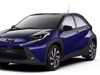 Neu Toyota Aygo X 72 PS (52 kW) 2025 Juniper blue / night sky black SUV