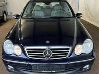 Gebraucht Mercedes C180 143 PS (105 kW) 2005 Blau Limousine