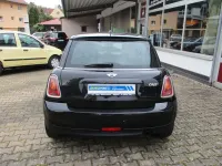 Gebraucht Mini ONE 95 PS (69 kW) 2010 Schwarz Kleinwagen