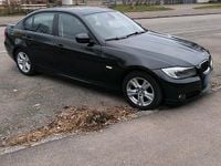 Gebraucht BMW 320 170 PS (125 kW) 2008 Schwarz Limousine