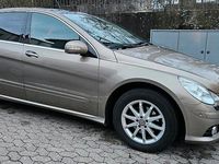 Gebraucht Mercedes R320 225 PS (165 kW) 2008 Gold Van / Kleinbus