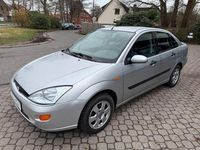 Gebraucht Ford Focus Ghia 116 PS (85 kW) 1999 Silber Limousine