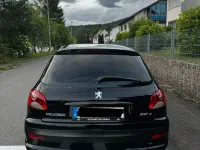 Gebraucht Peugeot 206 75 PS (55 kW) 2009 Schwarz Limousine