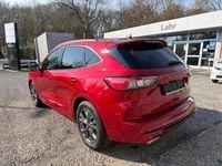 Gebraucht Ford Kuga ST-Line 150 PS (110 kW) 2022 Rot SUV