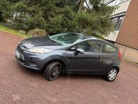 Gebraucht Ford Fiesta 81 PS (59 kW) 2010 Grau Kleinwagen