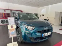 Neu Fiat 600 110 PS (80 kW) 2025 Grün SUV