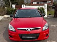 Gebraucht Hyundai i30 109 PS (80 kW) 2010 Rot Kleinwagen