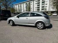 Gebraucht Opel Astra GTC 90 PS (66 kW) 2008 Silber Limousine
