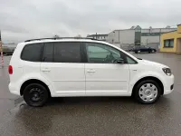 Gebraucht VW Touran Edition 140 PS (102 kW) 2012 Weiß Van / Kleinbus