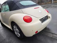 Gebraucht VW New Beetle Cabriolet 102 PS (75 kW) 2003 Weiß Cabrio