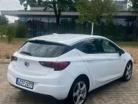 Gebraucht Opel Astra Dynamic 136 PS (100 kW) 2016 Weiß Limousine