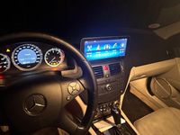 Gebraucht Mercedes 220 170 PS (125 kW) 2009 Schwarz Limousine