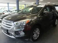 Gebraucht Ford Kuga Titanium 150 PS (110 kW) 2017 Grau SUV