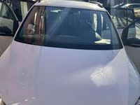 Gebraucht VW Touran Match 105 PS (77 kW) 2012 Weiß Van / Kleinbus