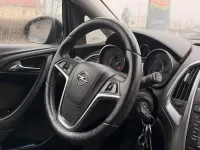 Gebraucht Opel Astra 140 PS (102 kW) 2015 Schwarz Limousine