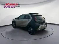 Gebraucht Toyota Aygo X X-plore 72 PS (52 kW) 2022 Beige SUV