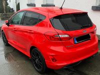 Gebraucht Ford Fiesta ST-Line 101 PS (74 kW) 2018 Rot Limousine