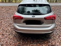 Gebraucht Ford Focus 125 PS (91 kW) 2019 Silber Kombi