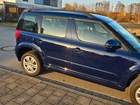 Gebraucht Skoda Yeti Active 105 PS (77 kW) 2014 Blau SUV