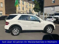 Gebraucht Mercedes ML500 306 PS (225 kW) 2006 Weiß SUV