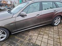 Gebraucht Mercedes E350 231 PS (169 kW) 2011 Gold Kombi