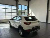 Usado Kia Stonic Edition 7 101 CV (74 kW) 2023 Blanco SUV