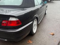 Gebraucht BMW 330 Cabriolet Performance 231 PS (169 kW) 2000 Schwarz Cabrio