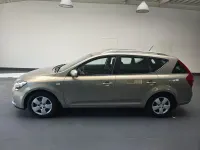 Gebraucht Kia Ceed Sportswagon 105 PS (77 kW) 2011 Silber Kombi