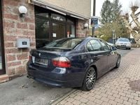 Gebraucht BMW 320 150 PS (110 kW) 2005 Blau Limousine