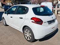 Gebraucht Peugeot 208 Style 99 PS (72 kW) 2018 Weiß Kleinwagen