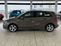 Gebraucht Mercedes B200 Sport 156 PS (114 kW) 2012 Grau Kleinwagen