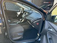 Gebraucht Ford Focus Titanium 182 PS (133 kW) 2015 Schwarz Kombi