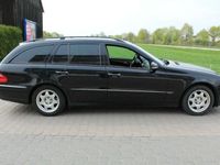 Gebraucht Mercedes E280 Elegance 190 PS (139 kW) 2007 Schwarz metallic Kombi