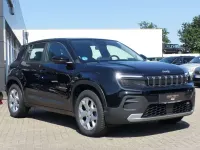 Neu Jeep Avenger Altitude 110 PS (80 kW) 2026 Schwarz SUV